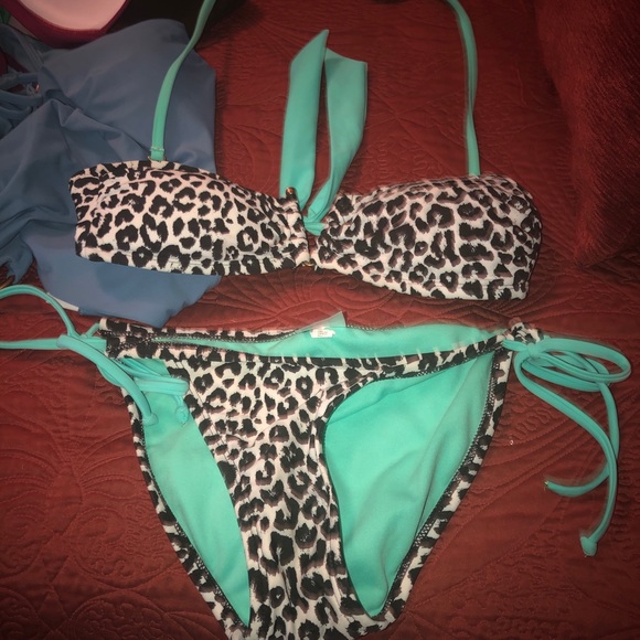 Cheetah bathing suit - Picture 1 of 1